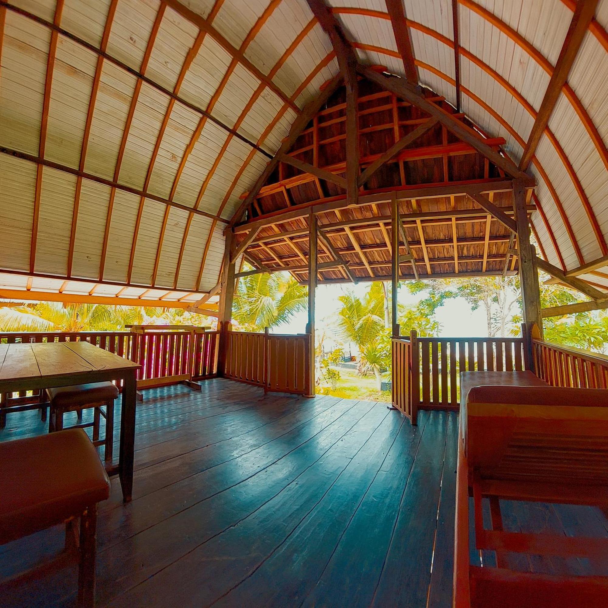 Sunari Beach Resort 2 Padang (Selayar) Exterior foto