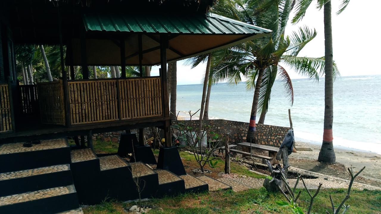 Sunari Beach Resort 2 Padang (Selayar) Exterior foto