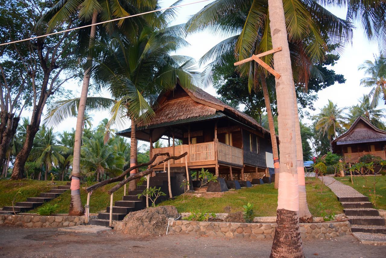 Sunari Beach Resort 2 Padang (Selayar) Exterior foto