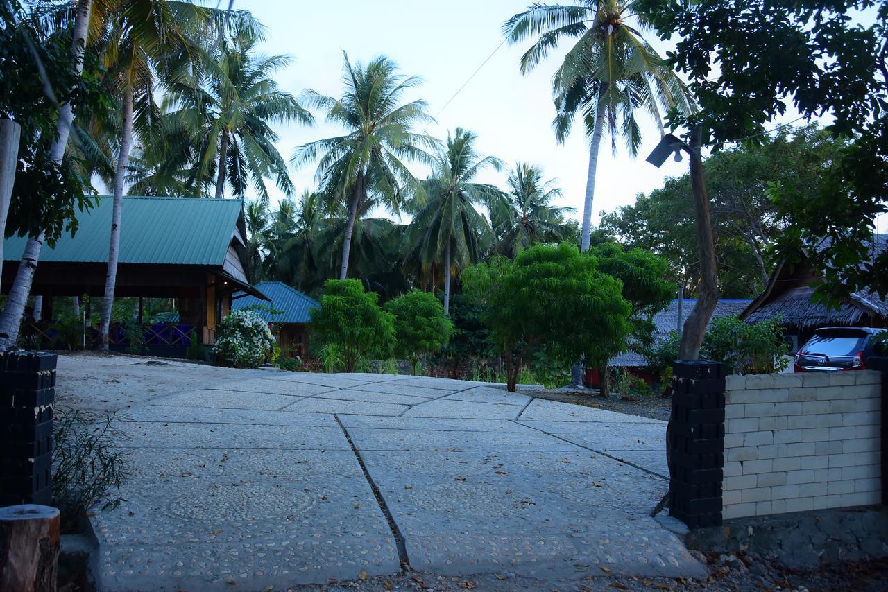 Sunari Beach Resort 2 Padang (Selayar) Exterior foto