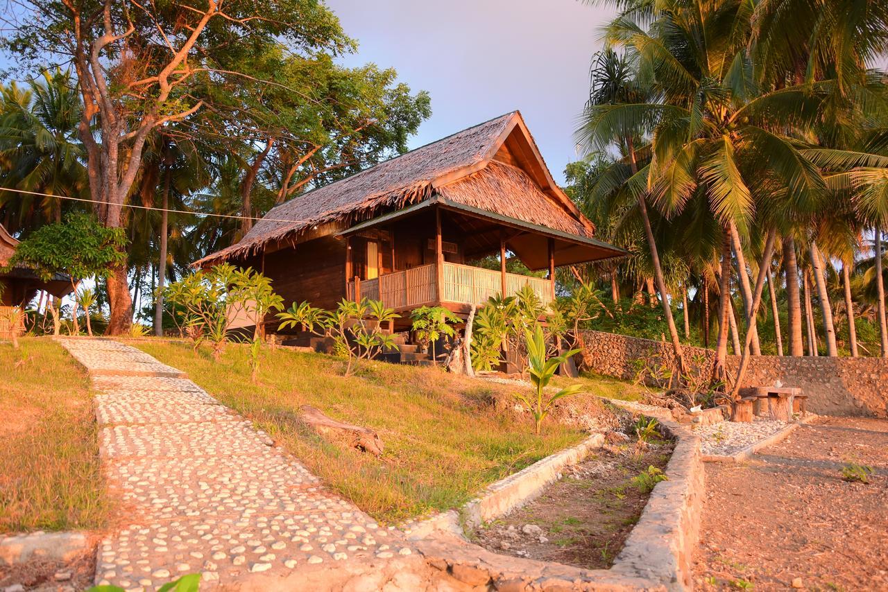 Sunari Beach Resort 2 Padang (Selayar) Exterior foto