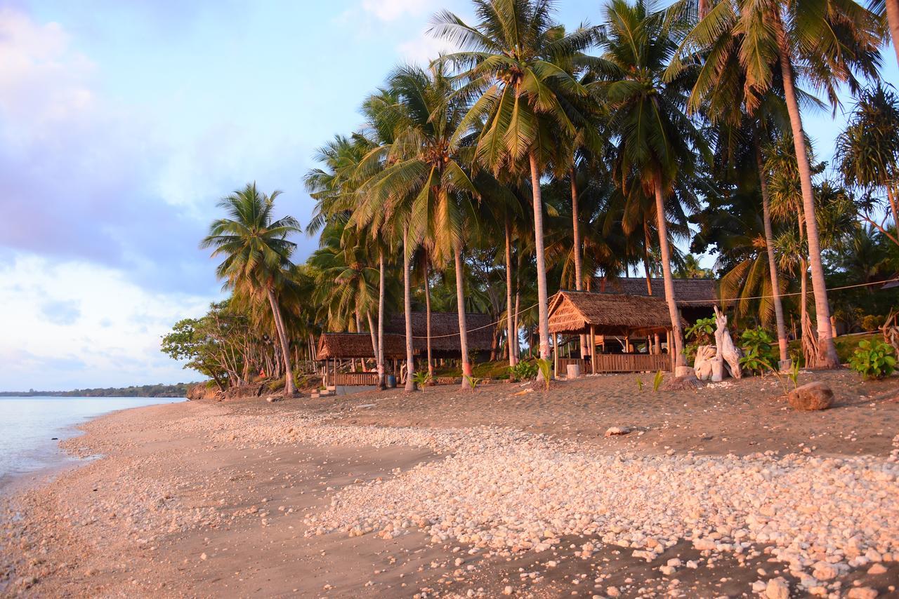 Sunari Beach Resort 2 Padang (Selayar) Exterior foto