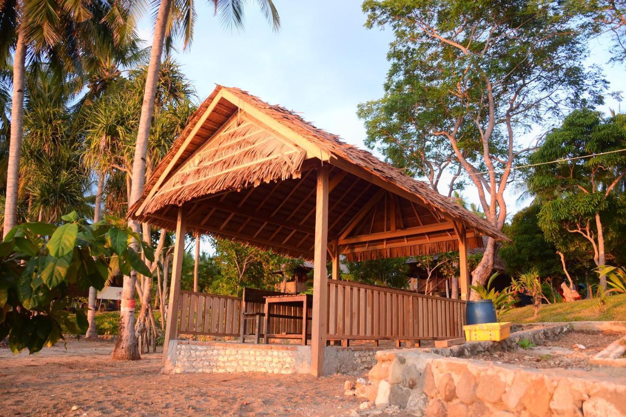 Sunari Beach Resort 2 Padang (Selayar) Exterior foto