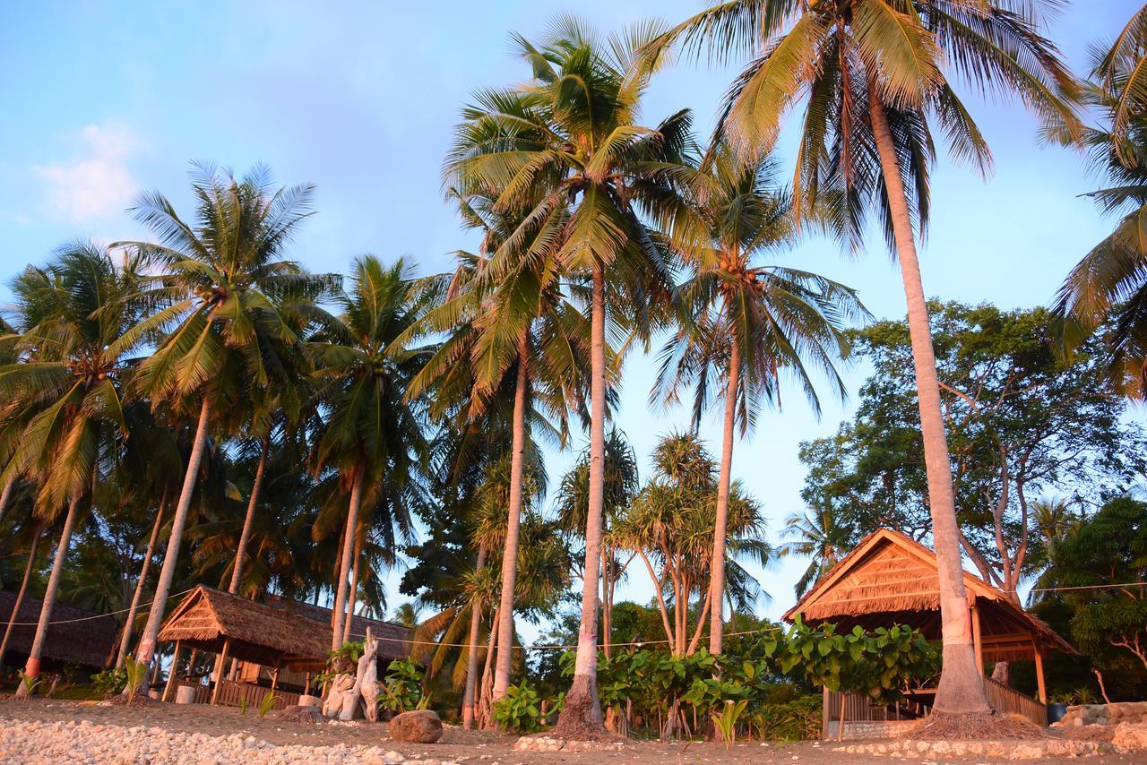 Sunari Beach Resort 2 Padang (Selayar) Exterior foto