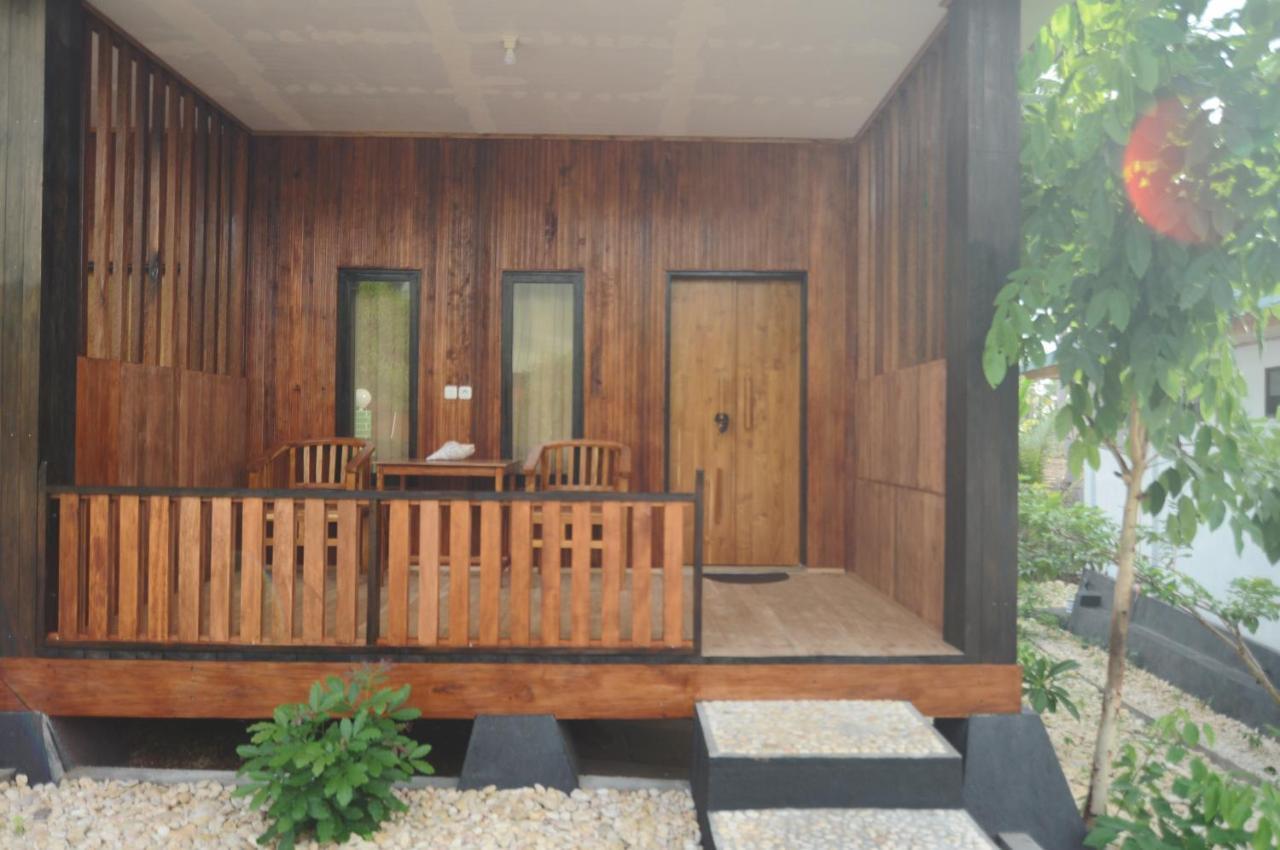 Sunari Beach Resort 2 Padang (Selayar) Exterior foto